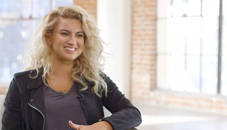 Tori Kelly